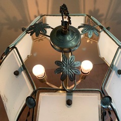 ★アンティーク★卓上ランプ・テーブルランプ・花柄・約高さ57cm×横幅37cm※商品の状態や詳しいサイズ等は現物にてご確認ください。の画像