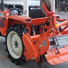 【SOLD OUT】クボタ トラクタ L1-18D 18馬力 自動水平 RL1403X 木の葉刃専用ロータリー【簡易清掃・下取歓迎】【農機具でっく】【福岡】【トラクター】の画像