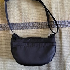 チャンピオン黒ショルダーバッグの画像