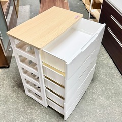 A1769 🌟配送♻️設置🉑‼️ 美品 木目調天板チェスト 5段 プラスチックケース 収納ケース の画像