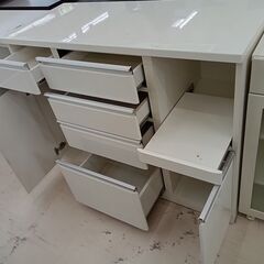 リユースのサカイ栃木店★ジモティ割あり★  食器棚 ホワイト W120×D51×H95 クリーニング済み TC11447の画像