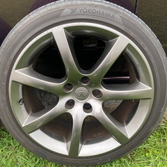 インフィニティ純正アルミタイヤホイールの画像