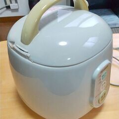 電気釜と魔法瓶の画像