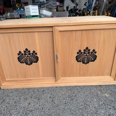 昭和レトロな
布団箪笥の画像