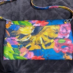 クラッチバッグの画像