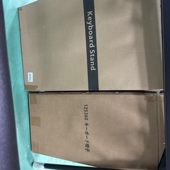 キーボード椅子とスタンドセットの画像