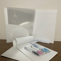 新品　クリアファイル・ボールペン等の画像
