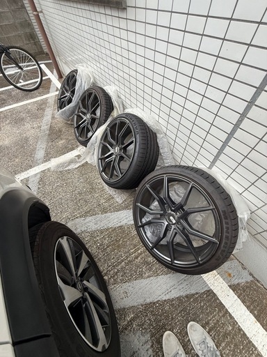 要説明文19インチアルミホイールタイヤ付きPCD100