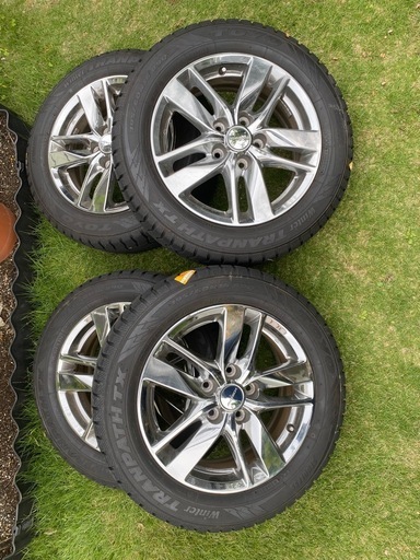 セレナ　スタッドレスタイヤ