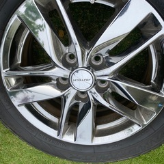 セレナ　スタッドレスタイヤの画像