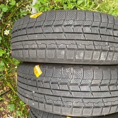 セレナ　スタッドレスタイヤの画像