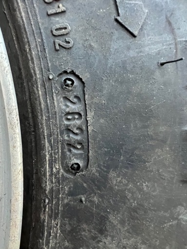 33×10.5R15 　BADAK X-TREME アクセレラバダック