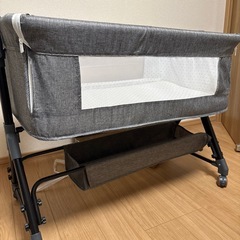 お値下げ！美品！ベビーベッド　マットレス付きの画像