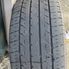 アルファード用トヨタ純正品夏タイヤの画像