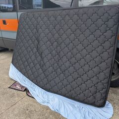 使用歴2日間のみ　ポケットコイル型　ダブルベッドマットレス