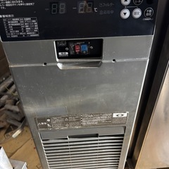 RFT-120MNCGテーブル形冷凍冷蔵庫　幅1200×奥行450×高さ800(790～830)(mm) 単相100V業務用の画像