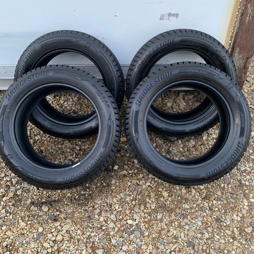 7分から8分　2024　ブリヂストン スタッドレス　BLIZZAK DM-V3 235/55R18