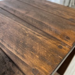 収納可！木製サイドテーブルの画像