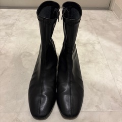 ミドルブーツの画像