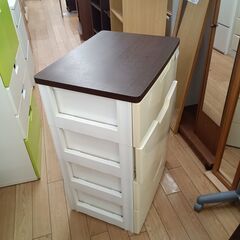 ★リユースのサカイつくば店★TK7164  ウッドトップチェスト ホワイト H80×D41×W56 クリーニング済みの画像