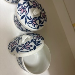 茶碗蒸しなどに使う器の画像