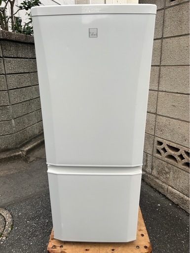 11/8　三菱146ℓ冷蔵庫 MR-P15ED-KW 2019年製　2ドア冷蔵庫