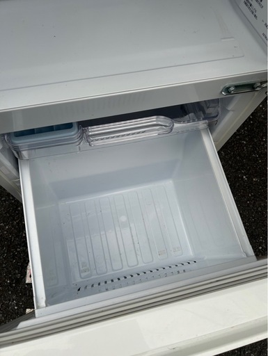11/8　三菱146ℓ冷蔵庫 MR-P15ED-KW 2019年製　2ドア冷蔵庫