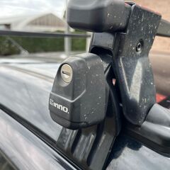 30プリウス ルーフキャリア カーメイト INNO の画像