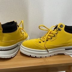 【受渡予定】《新品未使用》靴　メンズスニーカー(黄色)の画像