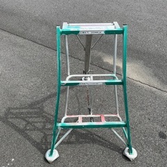軽量アルミ脚立の画像