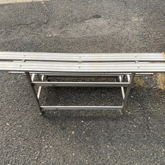 アルミ製 三段 フラワースタンド 花台の画像