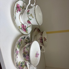 お洒落なティーカップの画像