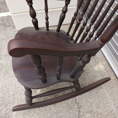 配達可!!TAIHEI/タイヘイ木製ロッキングチェアー・1人掛け家具ファニチャー揺り椅子いすイスレトロアンティークの画像