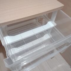 4段ワイドチェス《ほぼ新品》 アイリスオーヤマウッドトップチェスト フレンチオーク木天板 日本製 組み立て済 サイズ : 幅54.5 × 奥行き39.1 ×高さ78cmの画像