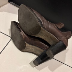 ☆本革ショートブーツ　サイドゴア　ヒールあり☆の画像