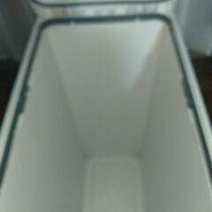 ごみ箱 白 30リットル パッキン付き の画像