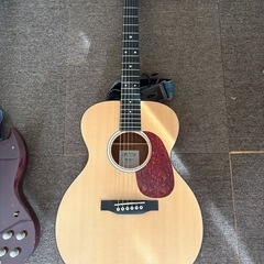 Martin アコギ定価11万の画像
