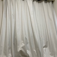 カーテンの画像