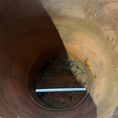 大きめ備前焼水がめの画像