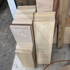 ラワン　合板　厚さ12mm 23cm×90cm 20枚の画像