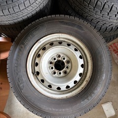 ヨコハマ　スタッドレス185/80R14 マツダボンゴの画像