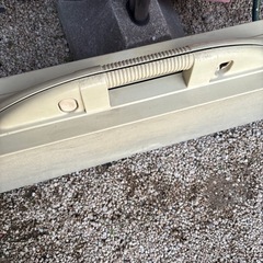 アウトドア用　4人がけの折り畳みテーブルと椅子の画像