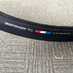 🚴‍♂️【中古・美品】ボントレガー R1 Hard-Case Lite ロードバイクタイヤ 700×28C 2本セット✨の画像