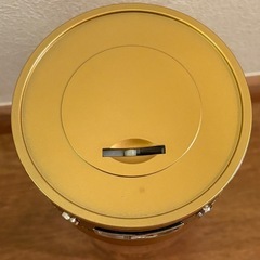 100万円貯金箱の画像