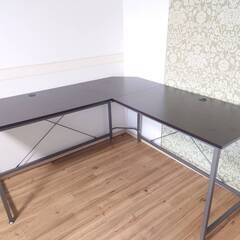 LOWYA L字デスク 足元フリー設計 スチール脚 コード穴の画像
