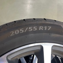 良品なノーマルタイヤとアルミのセットです！の画像