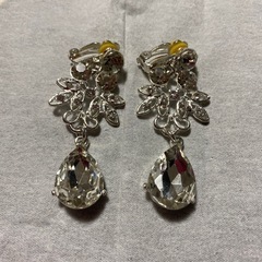 女子会、舞台、発表会、ウエディングにも！イヤリングとネックレスの画像