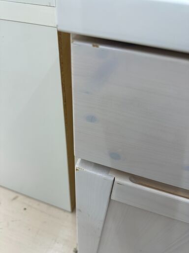 690b0658fde2feb3b10e8a33