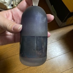 香水を入れる容器？の画像