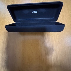 J！NS 　メガネケースの画像